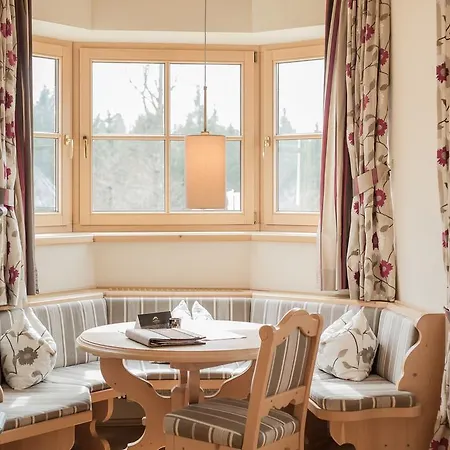 Hotel Zugspitz 4*