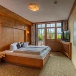 Zugspitz Hotel 4*